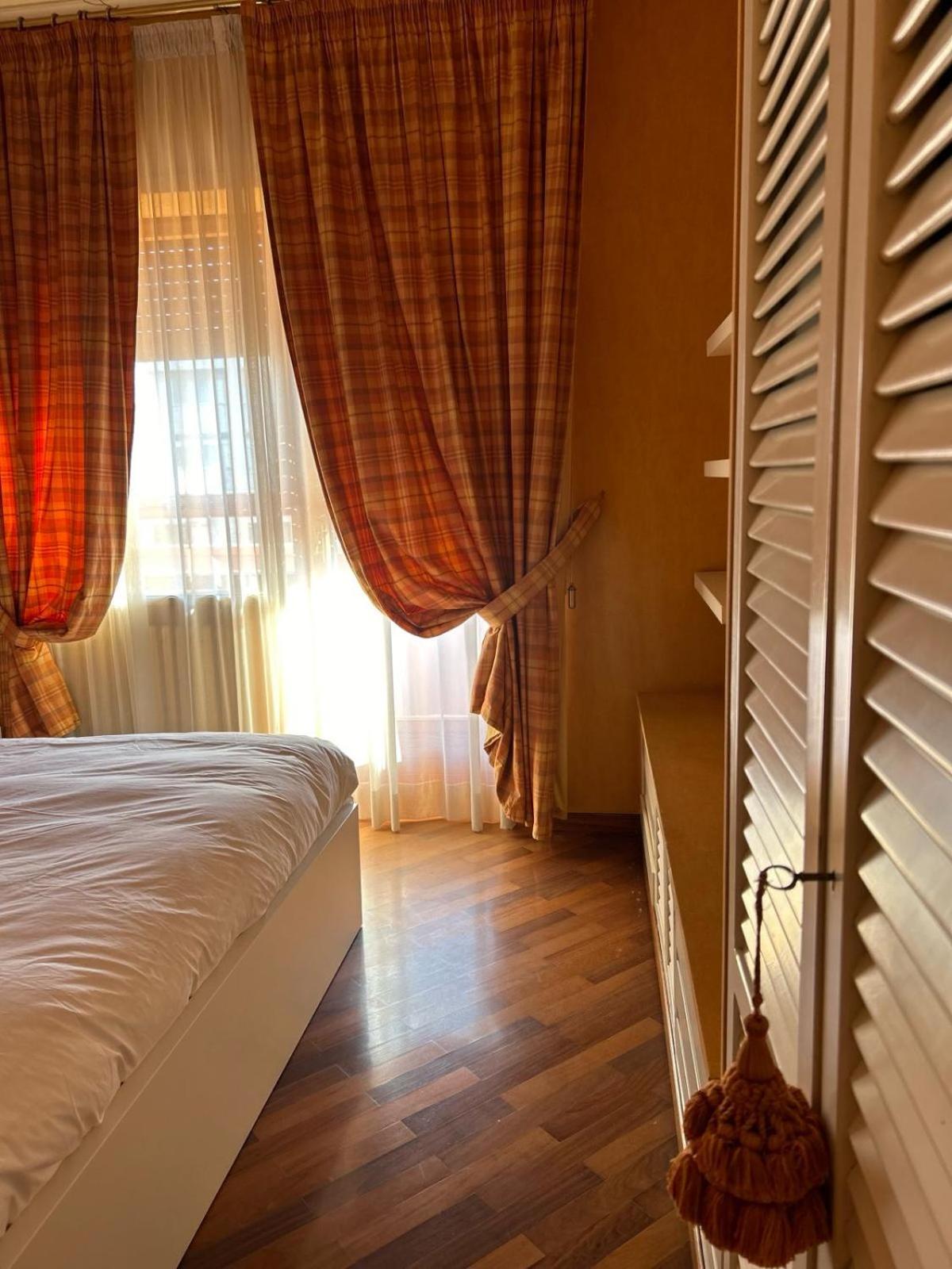 Front Beach Apartment - 3 Bedrooms Bari Luaran gambar
