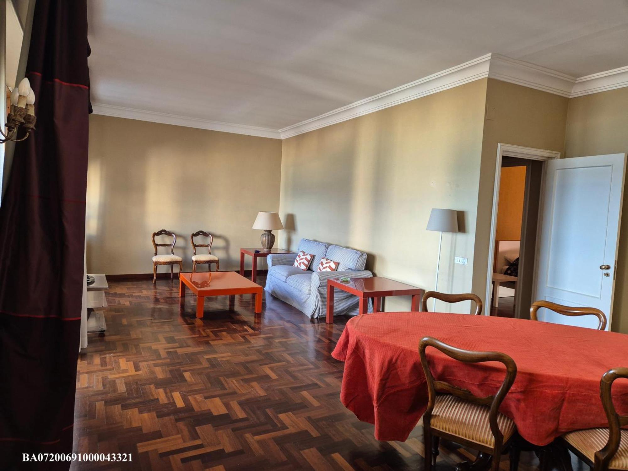 Front Beach Apartment - 3 Bedrooms Bari Luaran gambar