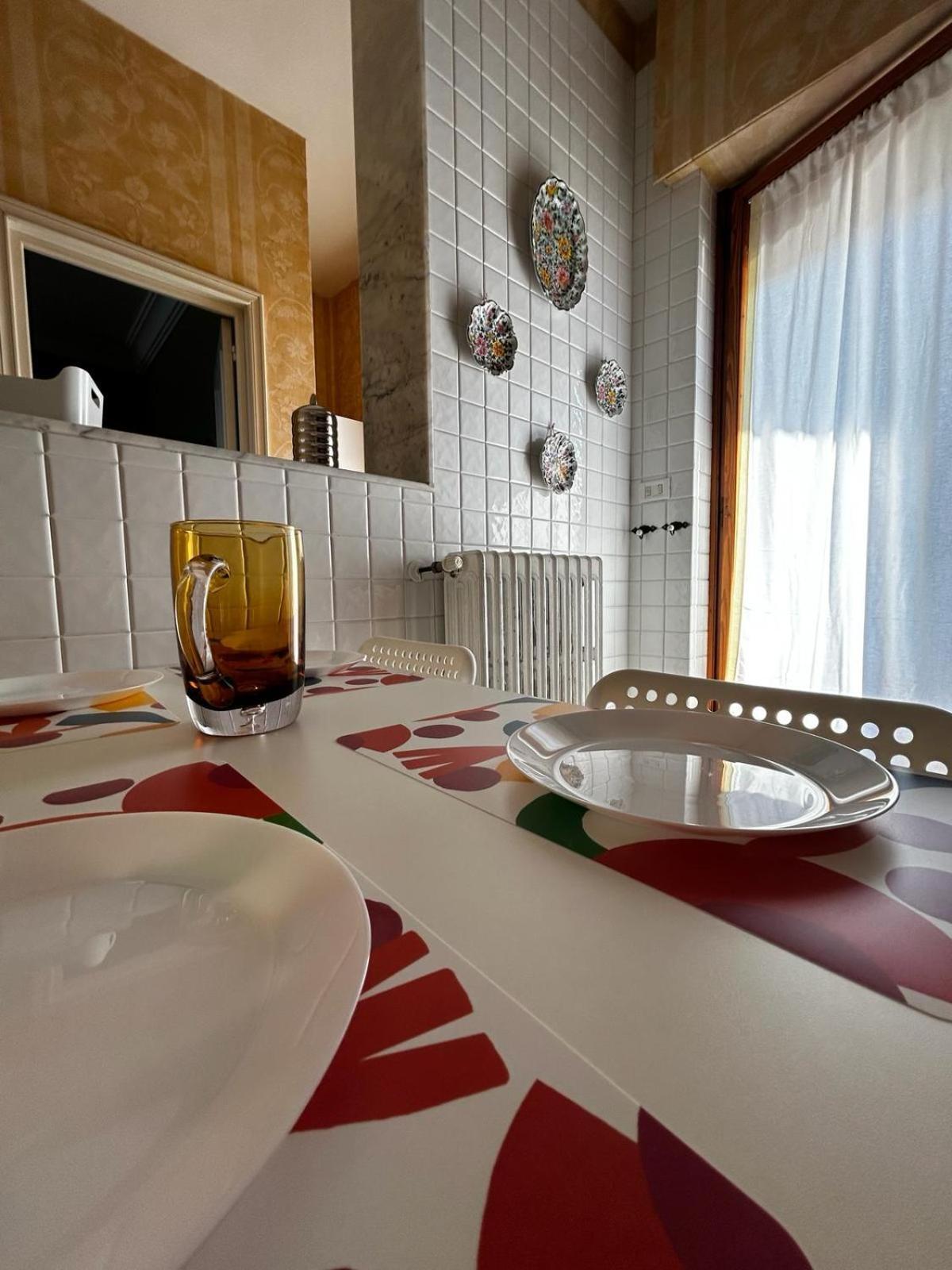 Front Beach Apartment - 3 Bedrooms Bari Luaran gambar