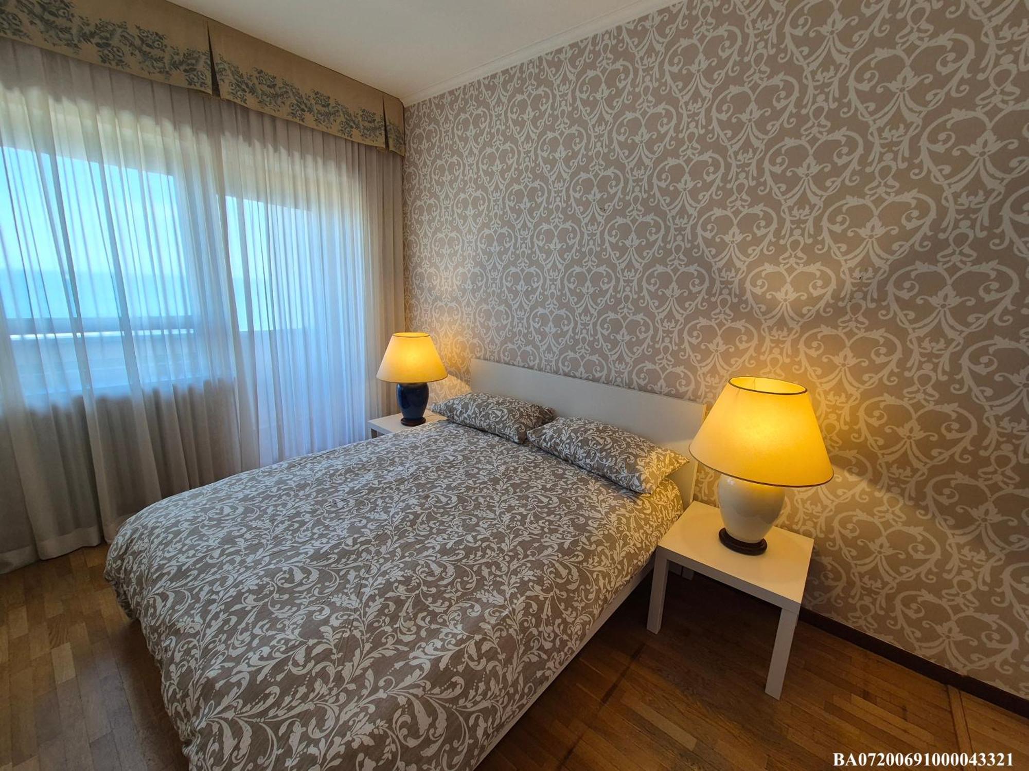Front Beach Apartment - 3 Bedrooms Bari Luaran gambar